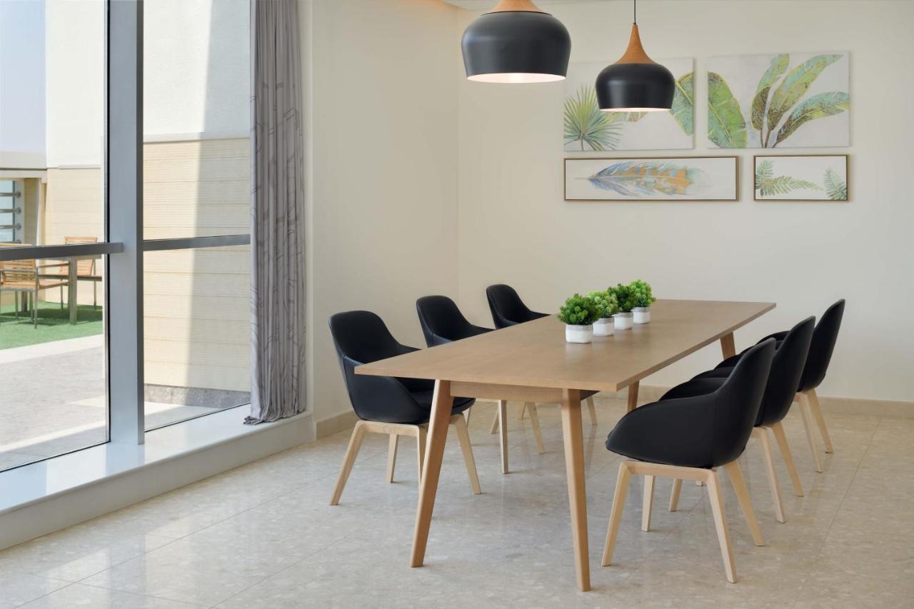 Element By Westin City Center Doha Buitenkant foto Dining room