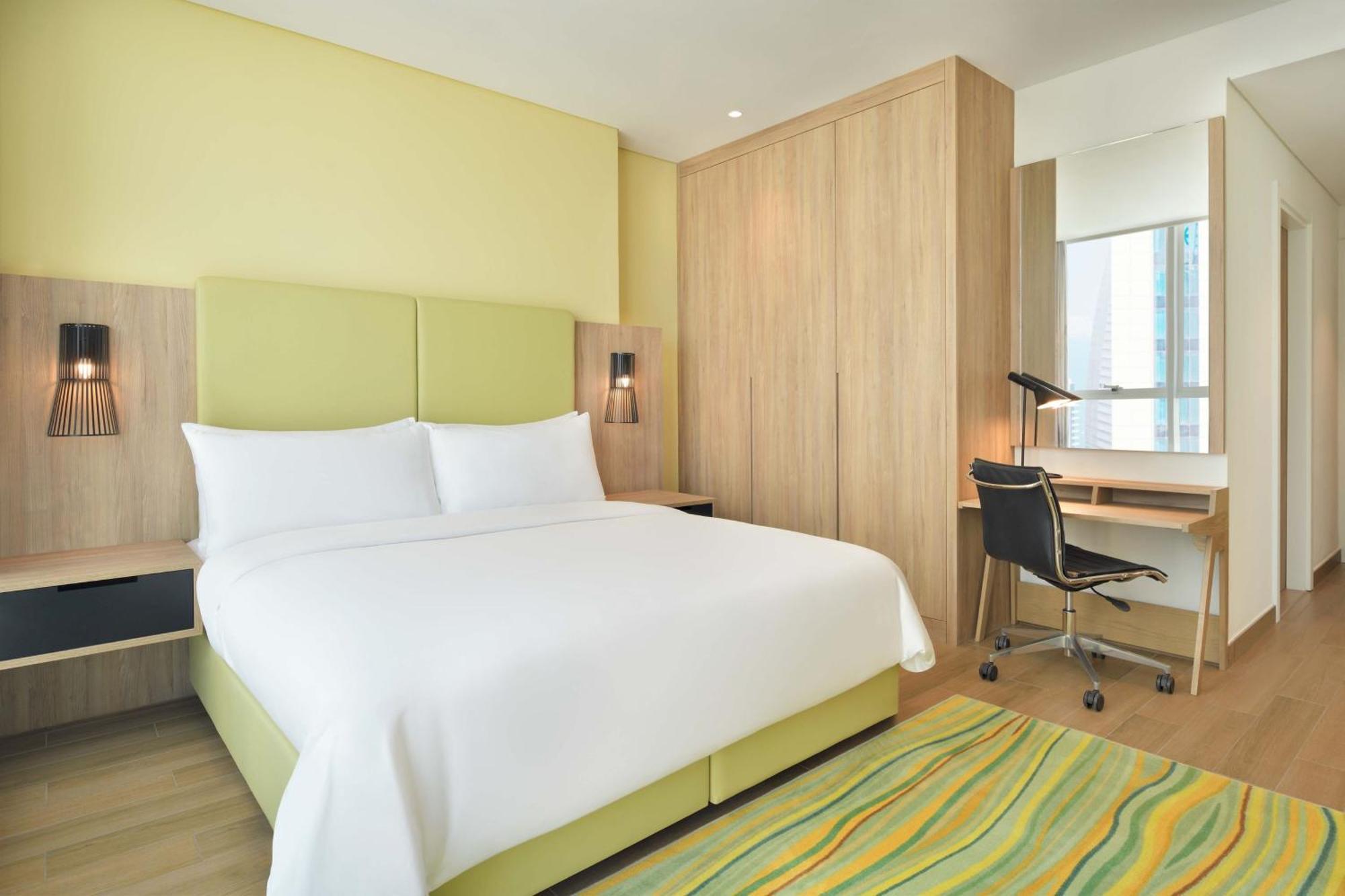 Element By Westin City Center Doha Buitenkant foto A bedroom at the hotel